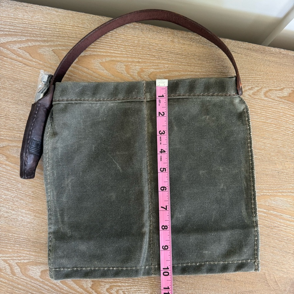 Orox Leather Co. Waxed Canvas Double Bottle Wine Caddy with Wine Key Olive Green - Picture 12 of 13